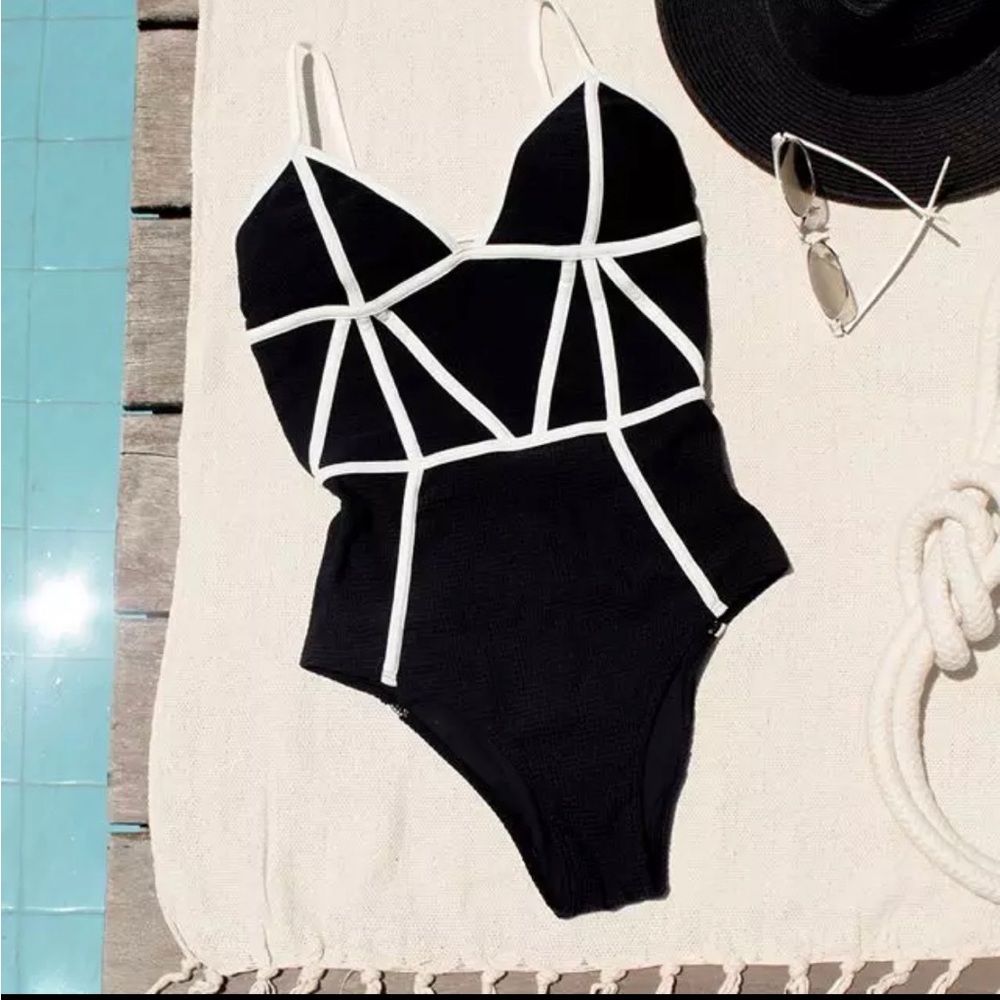 Summer geometric one piece swimsuit halter neck